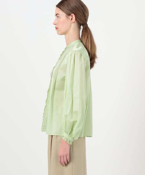 BALLSEY(ボールジィ)の「コットンシルクサテン タック&レースブラウス(シャツ/ブラウス・レディース・ライトグリーン/ホワイト・36)」の5枚目の写真