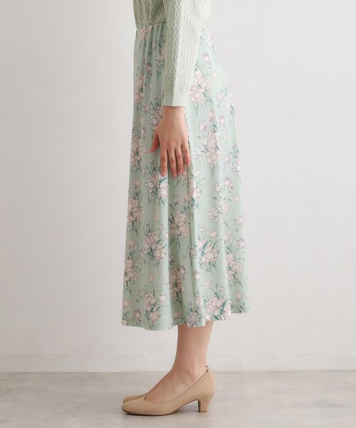 LAURA ASHLEY(ローラアシュレイ)の「【ウエストゴム仕様/洗える/ジャージ素材/同柄アイテムあり】サトクリフ チューリップス柄スカート(スカート・レディース・グリーン系1/ネイビー系・38/40)」の13枚目の写真