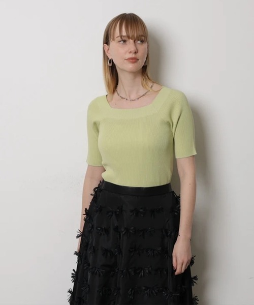 CADUNE（カデュネ）の「ハーフスリーブデコルテニット（ニット/セーター・レディース・ブラック/ピンクベージュ/グリーン系その他/グリーン/ホワイト・38）」の4枚目の写真