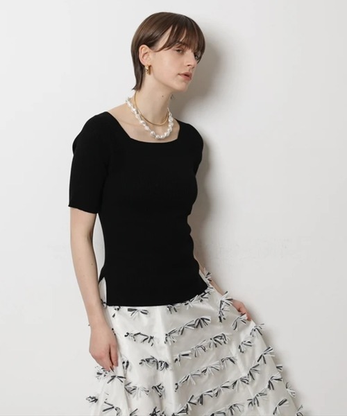 CADUNE（カデュネ）の「ハーフスリーブデコルテニット（ニット/セーター・レディース・ブラック/ピンクベージュ/グリーン系その他/グリーン/ホワイト・38）」の8枚目の写真