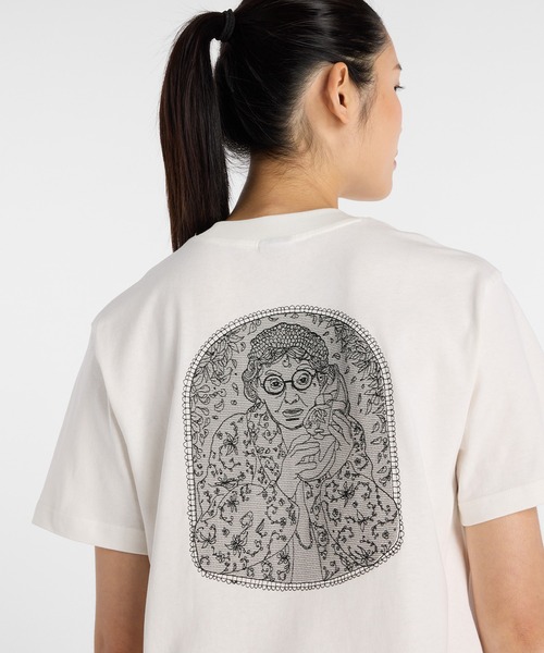 NEW BALANCE(ニューバランス)の「レースアイコンTシャツ(Tシャツ/カットソー・レディース・オフホワイト・X-LARGE/LARGE/MEDIUM/SMALL)」の4枚目の写真