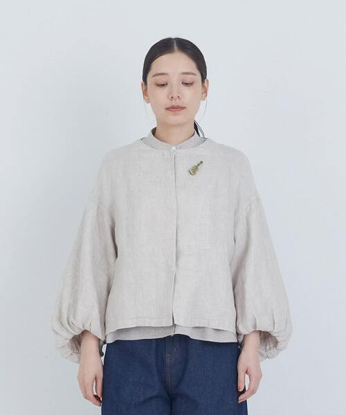 ADIEU TRISTESSE（アデュートリステス）の「リネンボリュームスリーブジャケット（ノーカラージャケット・レディース・キナリ/チャコールグレー・38）」の8枚目の写真