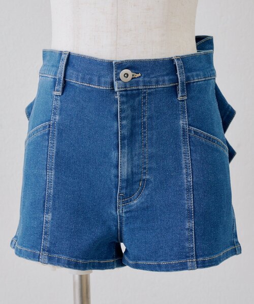 continuer de NICE CLAUP（コンティニューデナイスクラップ）の「後リボンデニムショートパンツ（デニムパンツ・レディース・ブルー/ブラック/ケミカルウォッシュ・FREE）」の12枚目の写真
