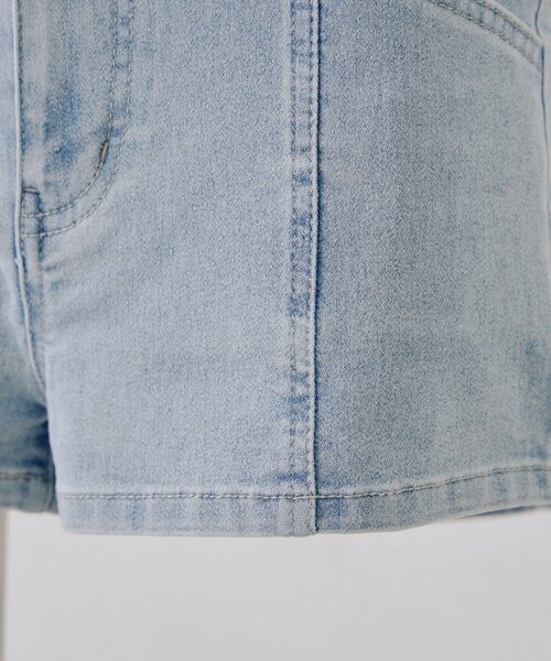continuer de NICE CLAUP（コンティニューデナイスクラップ）の「後リボンデニムショートパンツ（デニムパンツ・レディース・ブルー/ブラック/ケミカルウォッシュ・FREE）」の19枚目の写真