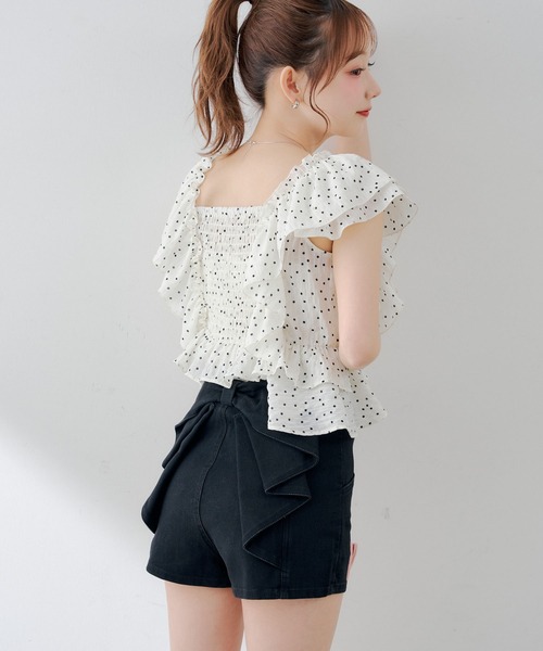continuer de NICE CLAUP(コンティニューデナイスクラップ)の「後リボンデニムショートパンツ(デニムパンツ・レディース・ブルー/ブラック/ケミカルウォッシュ・FREE)」の2枚目の写真