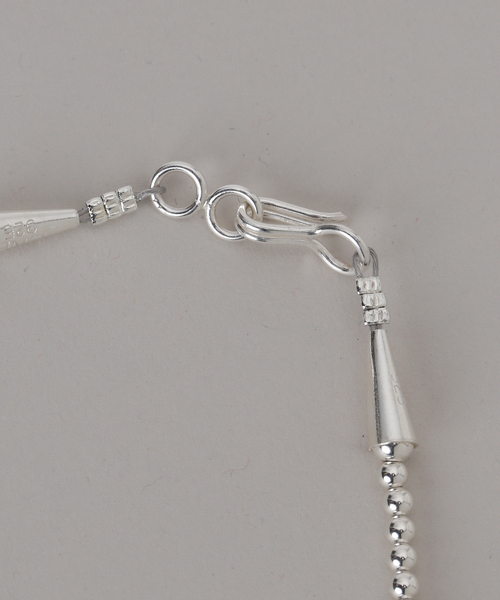 Spick & Span（スピックアンドスパン）の「ERICKA NICOLAS BEGAY/エリッカ ニコラス ビゲイ ナバホパールMIX 12mm/35cm（ネックレス・レディース・シルバー・FREE）」の4枚目の写真