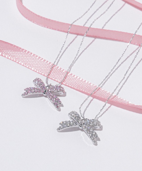 JILL by JILL STUART(ジルバイジルスチュアート)の「Cubic パヴェリボンネックレス(ネックレス・レディース・シルバー/ピンク・FREE)」の1枚目の写真