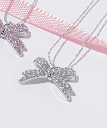 JILL by JILL STUART（ジルバイジルスチュアート）の「Cubic パヴェリボンネックレス（ネックレス）」