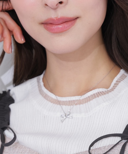 JILL by JILL STUART(ジルバイジルスチュアート)の「Cubic パヴェリボンネックレス(ネックレス・レディース・シルバー/ピンク・FREE)」の16枚目の写真