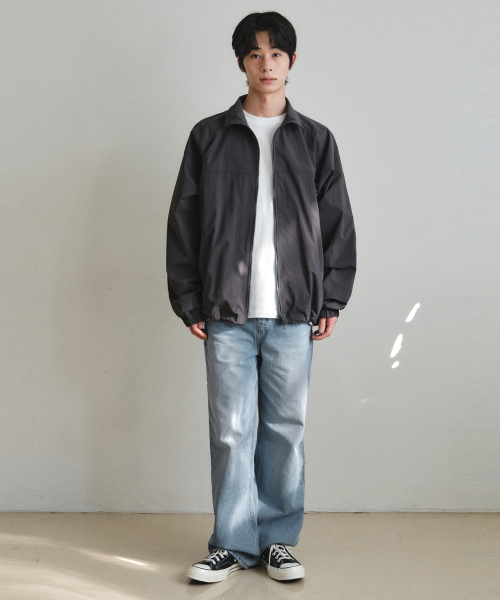 WEDNESDAY OASIS(ウェンズデーオアシス)の「テンパードウィンドブレーカー_CHARCOAL(W25OT09)(ナイロンジャケット・メンズ・ダークグレー・FREE)」の4枚目の写真