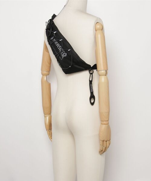 THRASHER（スラッシャー）の「【THRASHER/スラッシャー】2Way ボトルストラップ付き ウエストバッグ スリングバッグ（ボディバッグ/ウエストポーチ・メンズ・ブラック・FREE）」の5枚目の写真