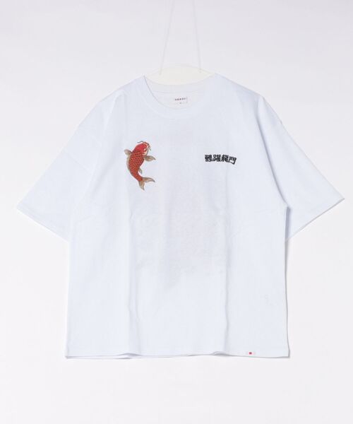 8(eight)(エイト)の「和柄刺繍Tシャツ(鯉)(Tシャツ/カットソー・メンズ・ホワイト/ブラック・X-LARGE/LARGE/MEDIUM)」の2枚目の写真