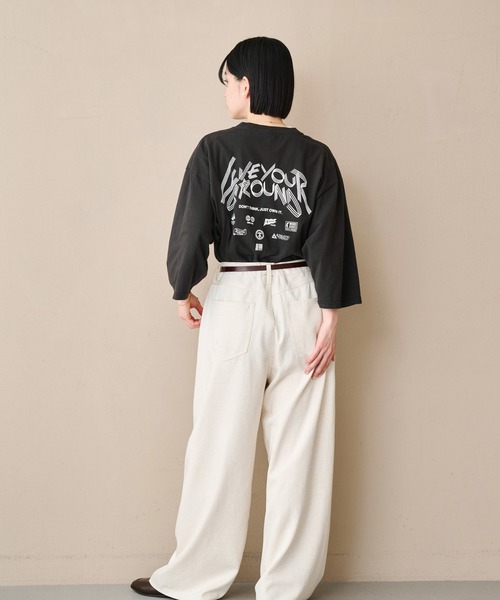 kha:ki（カーキ）の「「KHA:KI / カーキ」7th TEE -LIVE YOUR GROUND-（Tシャツ/カットソー・レディース・ホワイト/ブラック/オフホワイト・1）」の11枚目の写真