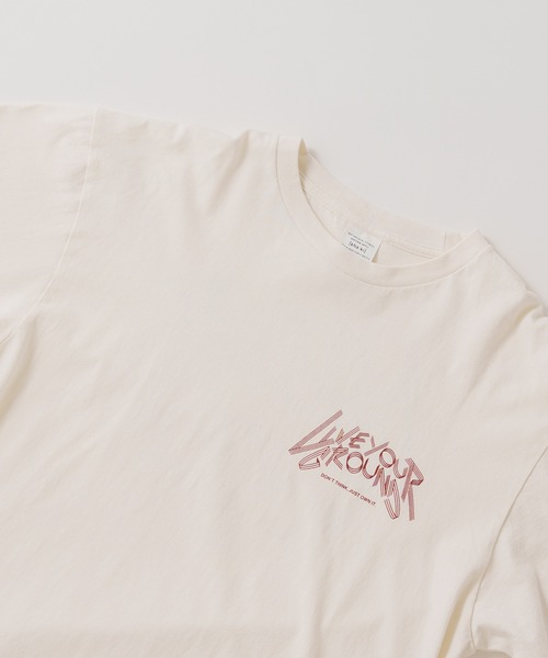 kha:ki（カーキ）の「「KHA:KI / カーキ」7th TEE -LIVE YOUR GROUND-（Tシャツ/カットソー・レディース・ホワイト/ブラック/オフホワイト・1）」の16枚目の写真