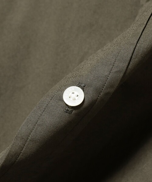 BEAMS PLUS（ビームスプラス）の「B.D. Color Broad（シャツ/ブラウス・メンズ・ホワイト/ネイビー/オリーブ・LARGE/MEDIUM/X-LARGE/SMALL）」の13枚目の写真