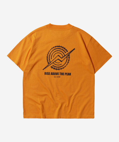 KALAPATTHAR（カラパタール）の「シグネチャーロゴ ルーズフィット Tシャツ - オレンジ（Tシャツ/カットソー・メンズ・その他・MEDIUM/LARGE/X-LARGE）」の3枚目の写真