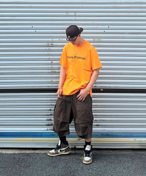 KALAPATTHAR（カラパタール）の「シグネチャーロゴ ルーズフィット Tシャツ - オレンジ（Tシャツ/カットソー・メンズ・その他・MEDIUM/LARGE/X-LARGE）」の9枚目の写真