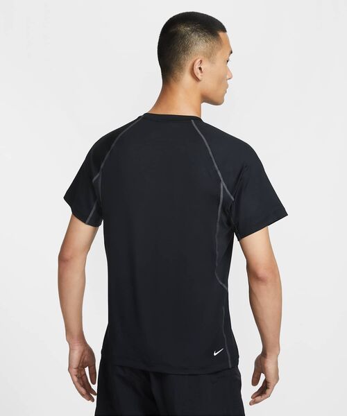 ACG(エィシージー)の「ナイキ ACG "Wildsee" メンズ Dri-FIT ショートスリーブ インナー トップス / Nike ACG "Wildsee" Men's Dri-FIT Short-Sleeve Base Layer Top IO1453-010 Black(Tシャツ/カットソー・メンズ・ブラック・M/L/2XL/XL/S)」の2枚目の写真
