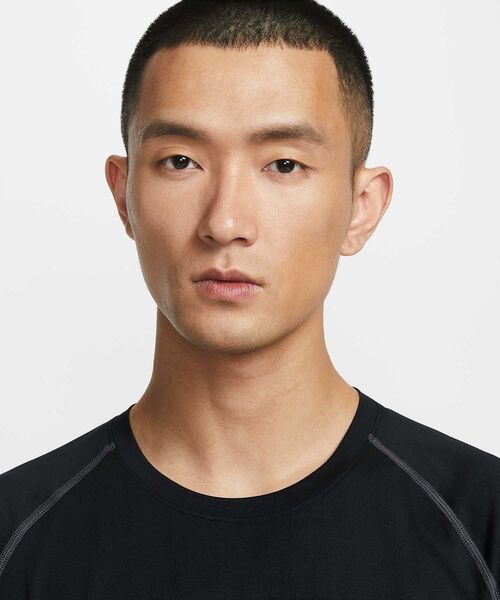 ACG(エィシージー)の「ナイキ ACG "Wildsee" メンズ Dri-FIT ショートスリーブ インナー トップス / Nike ACG "Wildsee" Men's Dri-FIT Short-Sleeve Base Layer Top IO1453-010 Black(Tシャツ/カットソー・メンズ・ブラック・M/L/2XL/XL/S)」の3枚目の写真