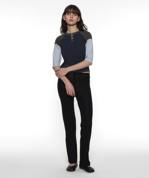 PARTIMENTO WOMEN(パルティメントウィメン)の「PWC ヘンリーネック3/4スリーブTシャツ_ネイビー(Tシャツ/カットソー・レディース・その他・SMALL/MEDIUM/LARGE)」の6枚目の写真