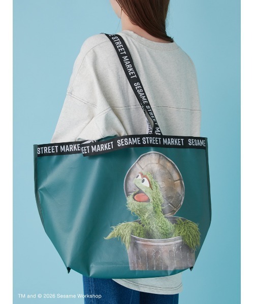 SESAME STREET(セサミストリート)の「ジャガードテープバッグ(BIG)(エコバッグ/サブバッグ・レディース・グリーン/ベージュ/グレー・F)」の5枚目の写真