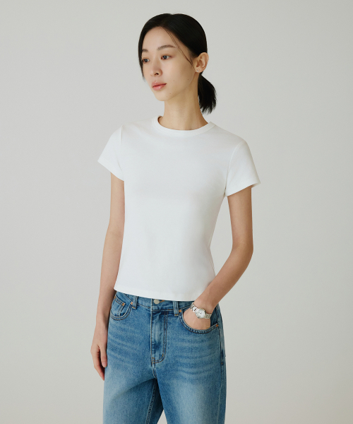 SIYAZU（シヤジュ）の「SITP5275 スリムリブ半袖Tシャツ_Ivory（Tシャツ/カットソー・レディース・アイボリー・ONE）」の2枚目の写真