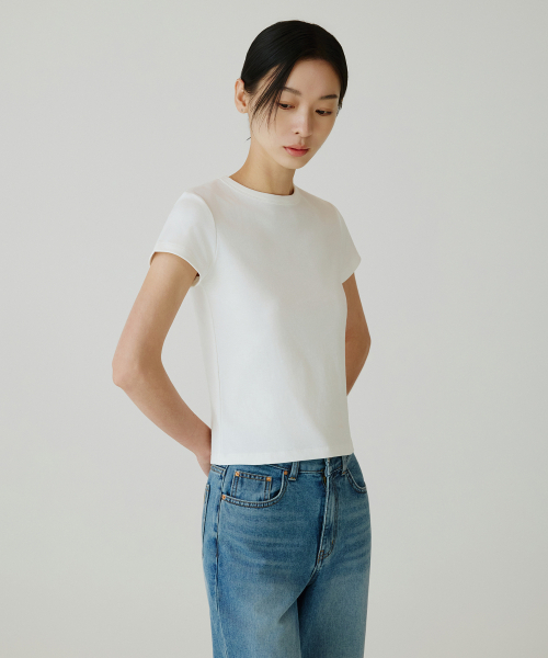 SIYAZU（シヤジュ）の「SITP5275 スリムリブ半袖Tシャツ_Ivory（Tシャツ/カットソー・レディース・アイボリー・ONE）」の3枚目の写真