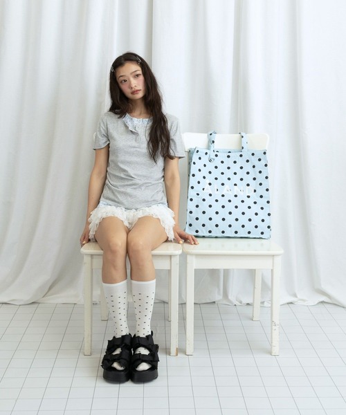 ALAND(エーランド)の「ALAND/ドットDカンリングトートバッグ(トートバッグ・レディース・ホワイト/ブラック/ライトブルー・ONE SIZE)」の4枚目の写真