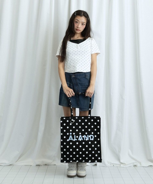ALAND(エーランド)の「ALAND/ドットDカンリングトートバッグ(トートバッグ・レディース・ホワイト/ブラック/ライトブルー・ONE SIZE)」の10枚目の写真