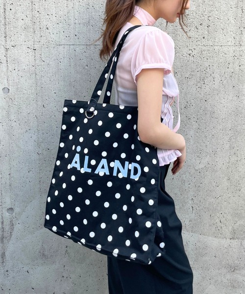 ALAND(エーランド)の「ALAND/ドットDカンリングトートバッグ(トートバッグ・レディース・ホワイト/ブラック/ライトブルー・ONE SIZE)」の13枚目の写真