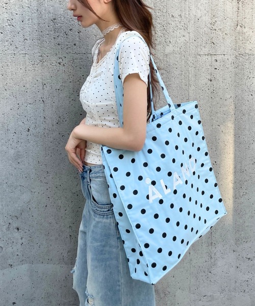 ALAND(エーランド)の「ALAND/ドットDカンリングトートバッグ(トートバッグ・レディース・ホワイト/ブラック/ライトブルー・ONE SIZE)」の16枚目の写真