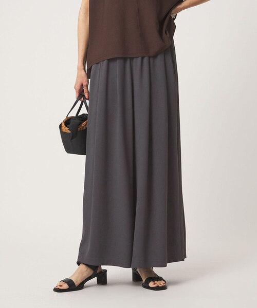 green label relaxing（グリーンレーベルリラクシング）の「［size SHORTあり］ジョーゼット フレア タック ワイド パンツ（その他パンツ・レディース・ダークブラウン/ダークグレー・FREE/SHORT）」の17枚目の写真