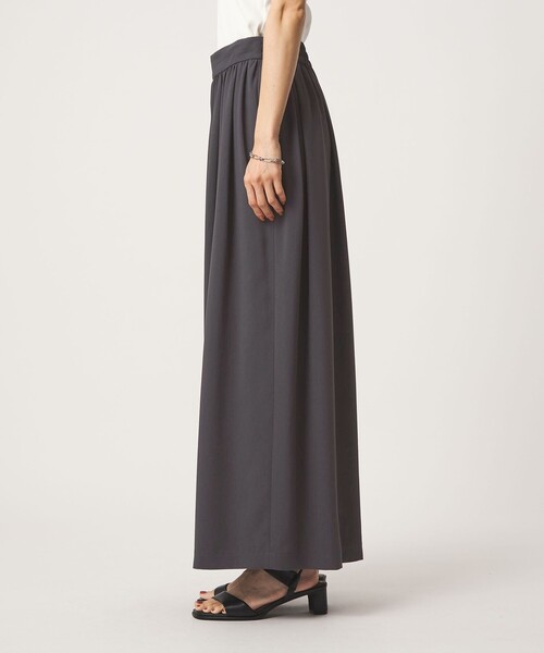 green label relaxing（グリーンレーベルリラクシング）の「［size SHORTあり］ジョーゼット フレア タック ワイド パンツ（その他パンツ・レディース・ダークブラウン/ダークグレー・FREE/SHORT）」の6枚目の写真