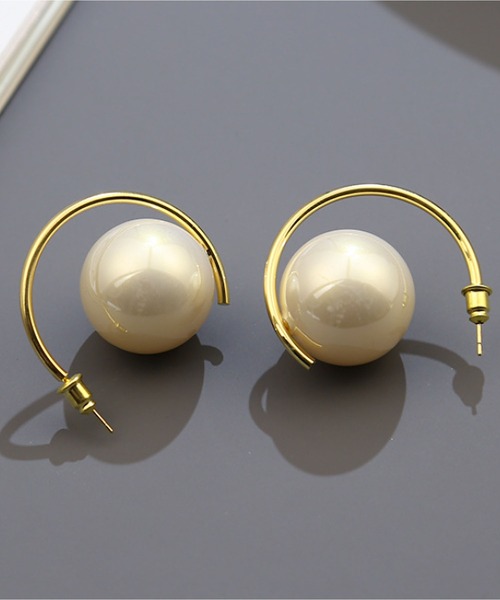 LA VORAGINE(ラ ヴォラジネ)の「5 色展開 大粒エコパール フープピアス 個性的 シンプル(ピアス(両耳用)・レディース・ゴールド/C/A/シルバー/B・L/M)」の1枚目の写真