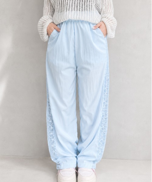 GREENHOX(グリーンホックス)の「レース切り替えワイドパンツ(その他パンツ・レディース・ライトブルー/アイボリー・MEDIUM/LARGE)」の10枚目の写真