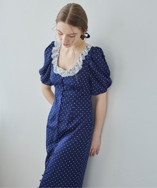 etre loin(エトルワン)の「デコルテレースワンピース / Decollete lace dress(ドレス・レディース・ベージュ/ネイビー/ミント・M)」の3枚目の写真