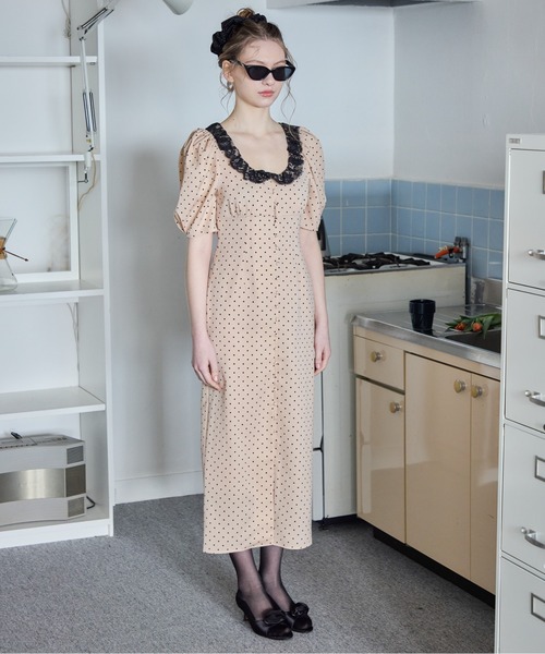 etre loin(エトルワン)の「デコルテレースワンピース / Decollete lace dress(ドレス・レディース・ベージュ/ネイビー/ミント・M)」の14枚目の写真