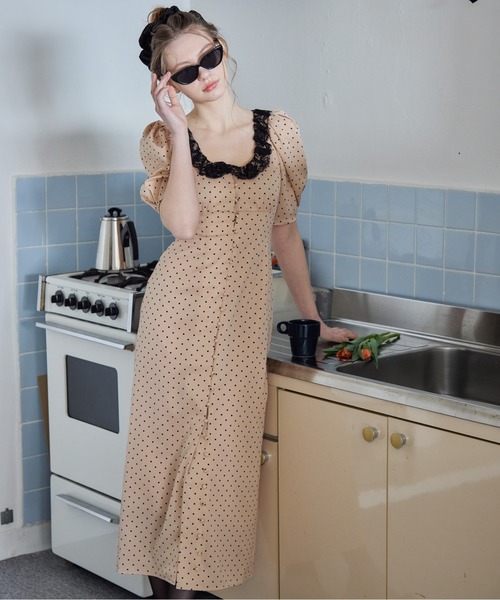 etre loin(エトルワン)の「デコルテレースワンピース / Decollete lace dress(ドレス・レディース・ベージュ/ネイビー/ミント・M)」の11枚目の写真