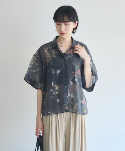 Paradise Picnic（パラダイスピクニック）の「TRANOI. ヴィンテージフラワーシャツ（シャツ/ブラウス・レディース・ブラック/ブラウン/ベージュ・FREE）」の22枚目の写真