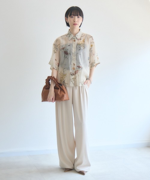 Paradise Picnic（パラダイスピクニック）の「TRANOI. ヴィンテージフラワーシャツ（シャツ/ブラウス・レディース・ブラック/ブラウン/ベージュ・FREE）」の19枚目の写真