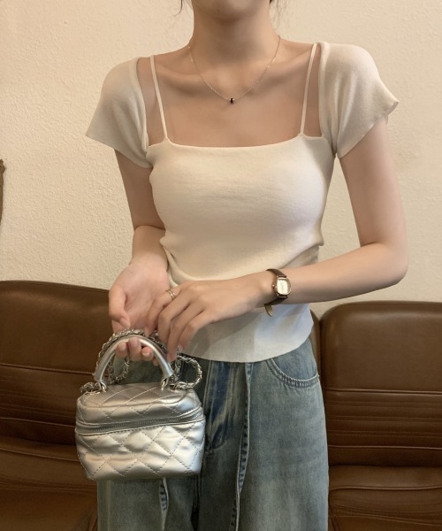 LUCPY(ラクピー)の「レイヤード風キャミドッキングトップス ダブルストラップニット(シャツ/ブラウス・レディース・ホワイト/ブラック/アイボリー・FREE)」の3枚目の写真
