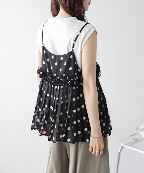 AMELY(エミリー)の「ドット×プリーツキャミソール(キャミソール・レディース・ブラック系・フリー)」の7枚目の写真