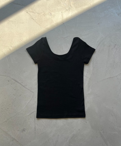 NUJOH(ヌゾ)の「Square Neck Slim Tee / スクエアネックスリムT(Tシャツ/カットソー・レディース・ネイビー/グレー/アイボリー/ブラック・FREE)」の8枚目の写真
