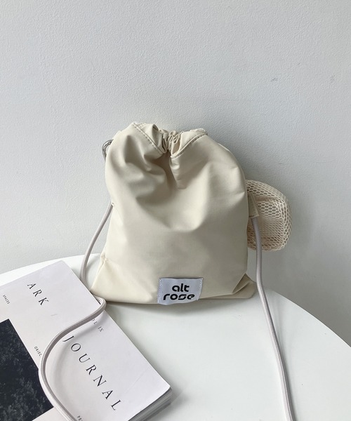 AS KNOW AS plus（アズノゥアズプラス）の「メッシュポーチ付き ミニ巾着ショルダーバッグ（ショルダーバッグ・レディース・ブラック/レッド/アイボリー/イエロー・FREE）」の7枚目の写真