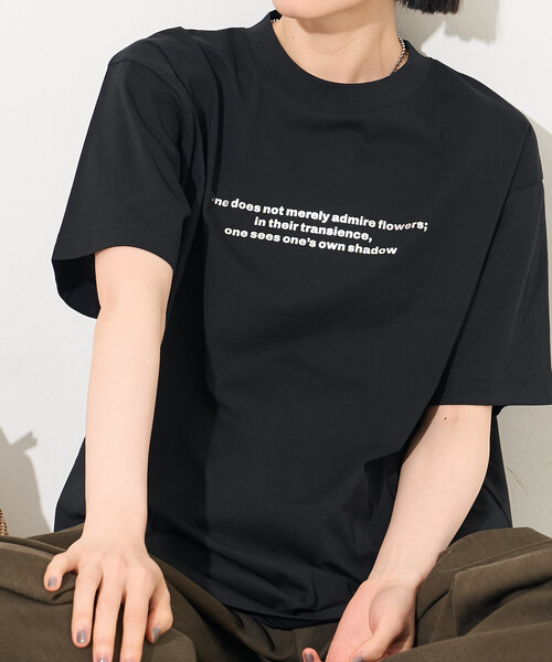 FREAK'S STORE(フリークスストア)の「箔プリント ロゴTシャツ(Tシャツ/カットソー・レディース・オフホワイト/ブラック/ベージュ・フリ-)」の22枚目の写真