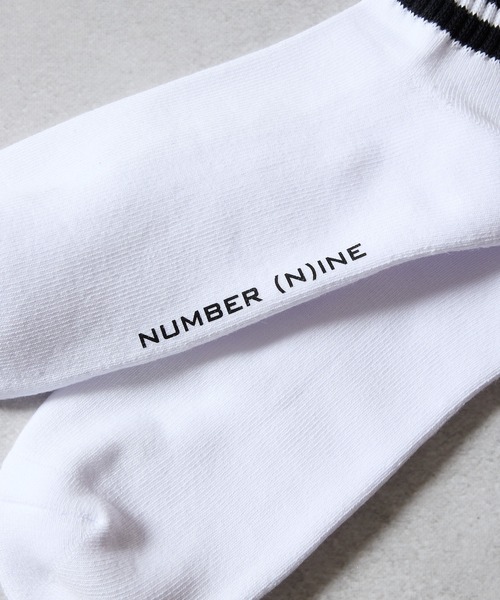 NUMBER (N)INE(ナンバーナイン)の「100% FINE COTTON 2-PACK PLAIN QUARTER LINE SOCKS / ファイン コットン100% プレーン ライン ショートソックス(ソックス/靴下・メンズ・ホワイト/ブラック・25~27cm)」の4枚目の写真
