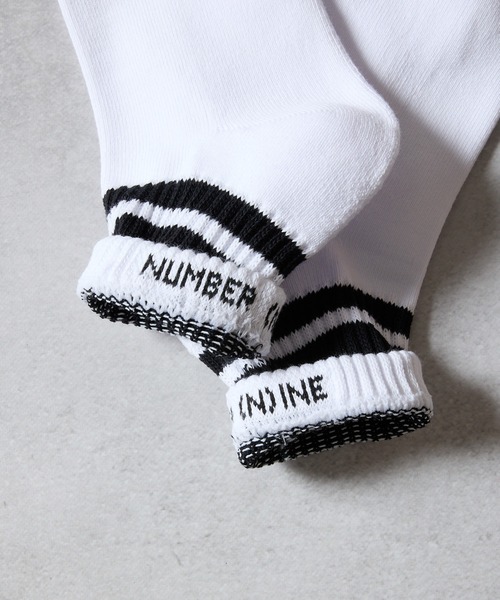 NUMBER (N)INE(ナンバーナイン)の「100% FINE COTTON 2-PACK PLAIN QUARTER LINE SOCKS / ファイン コットン100% プレーン ライン ショートソックス(ソックス/靴下・メンズ・ホワイト/ブラック・25~27cm)」の3枚目の写真