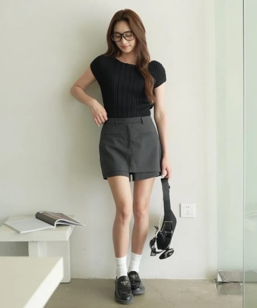 BIRTHDAY BASH（バースデイバッシュ）の「SIMPLE WRAP SHORT PANTS（シンプルラップショートパンツ）（その他パンツ・レディース・グレー/ブラック・SMALL/MEDIUM）」の9枚目の写真
