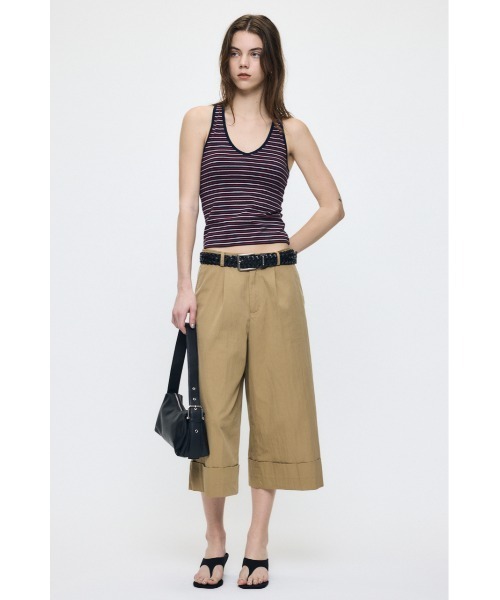 MOUSSY(マウジー)の「WASHED CHINO CROPPED パンツ(その他パンツ・レディース・ブラック/ベージュ・2/1)」の5枚目の写真