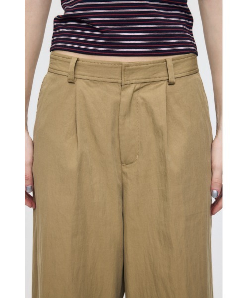 MOUSSY(マウジー)の「WASHED CHINO CROPPED パンツ(その他パンツ・レディース・ブラック/ベージュ・2/1)」の10枚目の写真